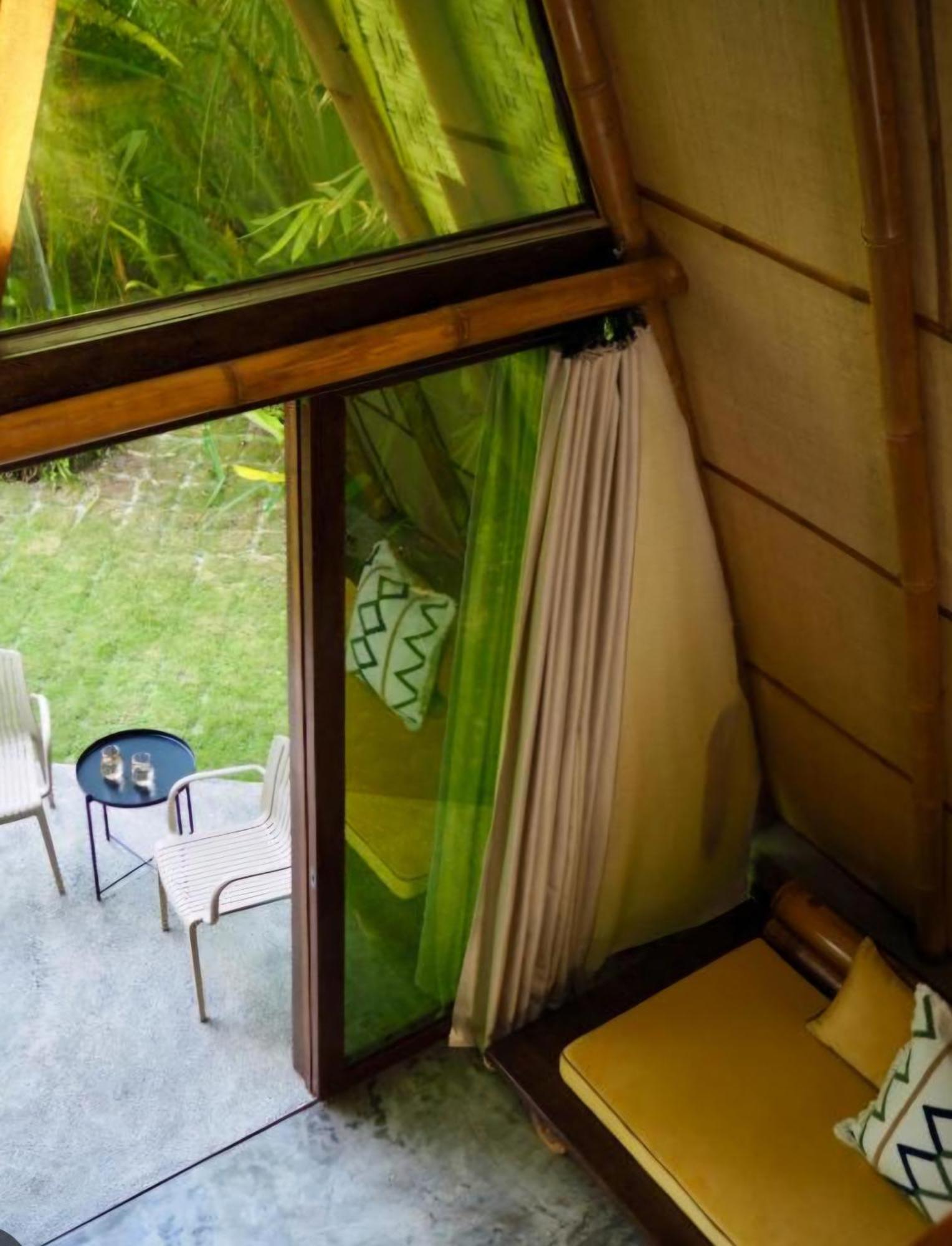Nirvana Bamboo Houses & Dive Resort Moalboal Exterior foto